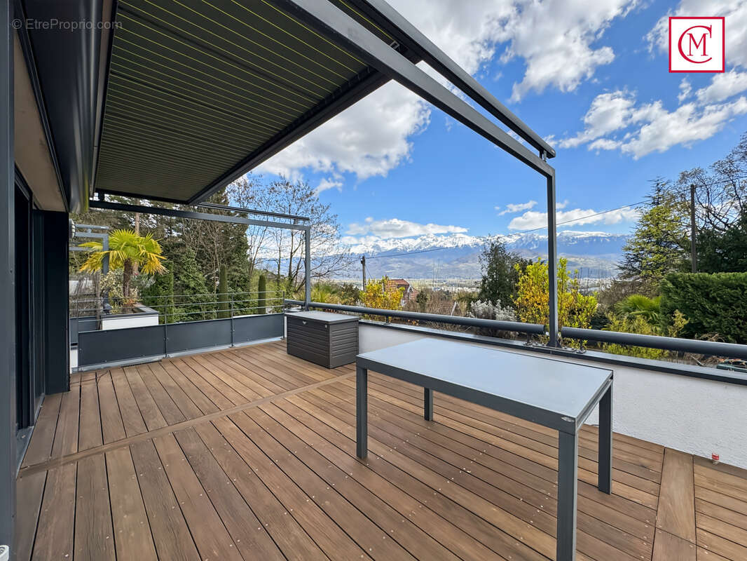 Appartement à LA TRONCHE