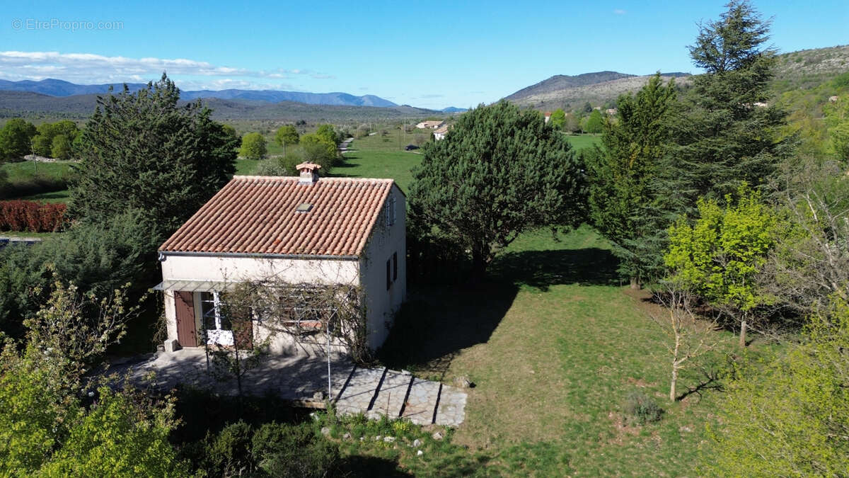 Maison à ROGUES