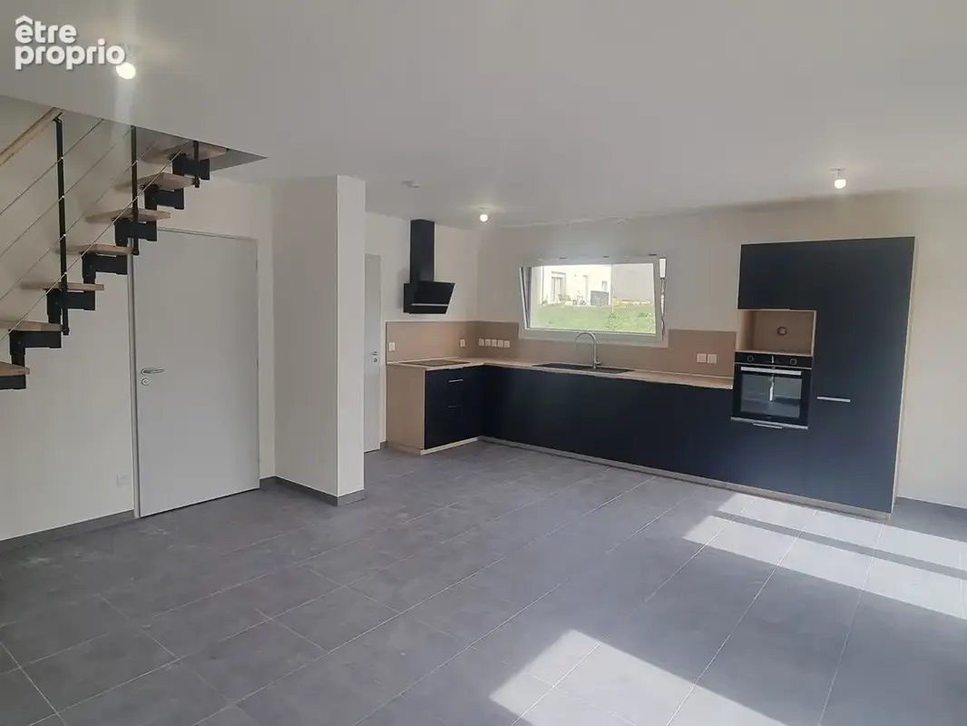 Maison mitoyenne neuve de  95.16 m² - DPE en A - Le Bélieu - photo 5