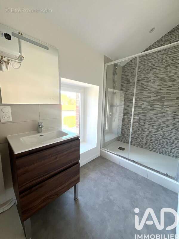 Photo 6 - Appartement à SAINT-JUST-SAINT-RAMBERT