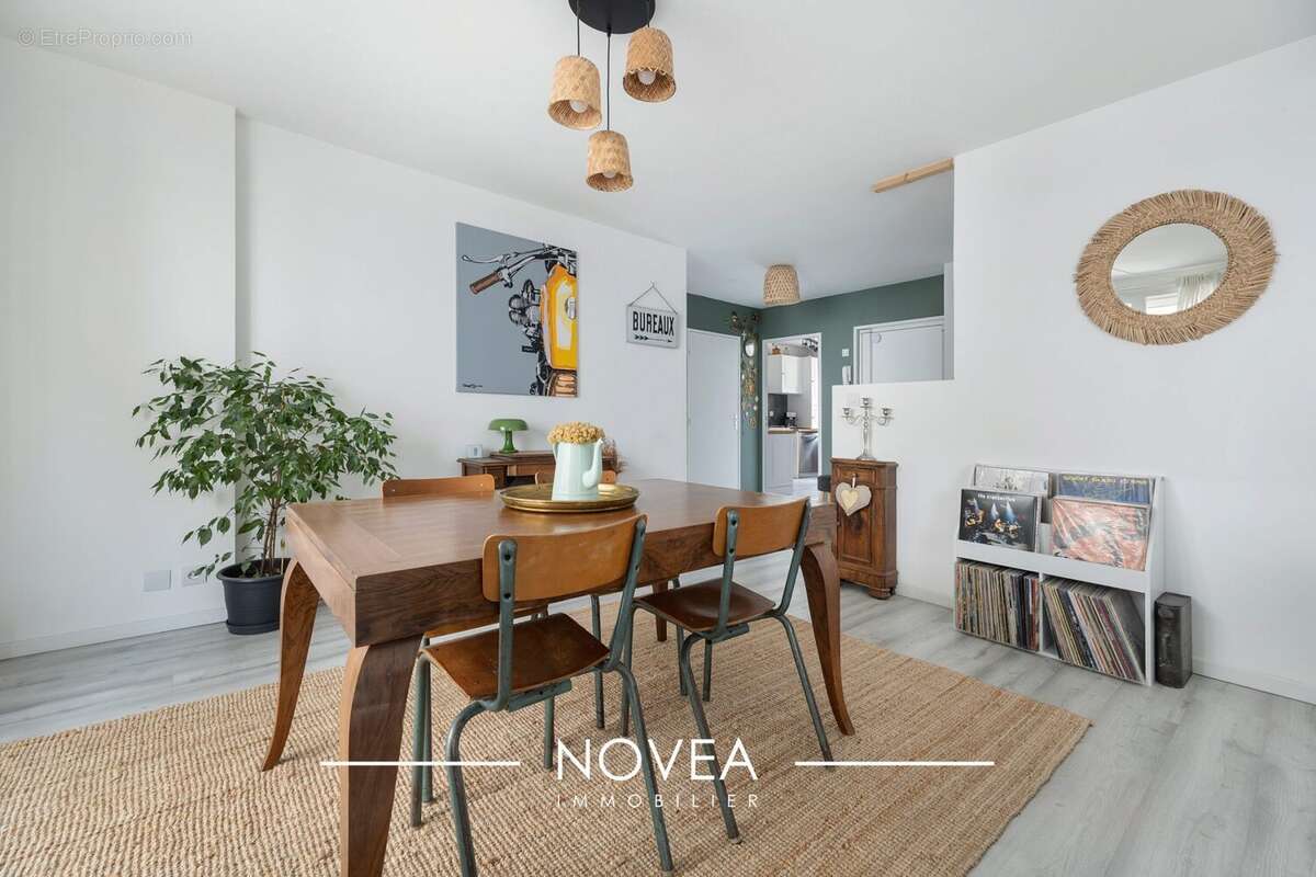 Appartement à FONTAINES-SUR-SAONE