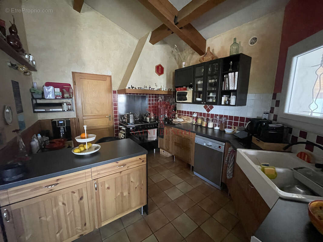 Gigean - villa t4 de plain pied avec piscine + appartement independant - photo 7