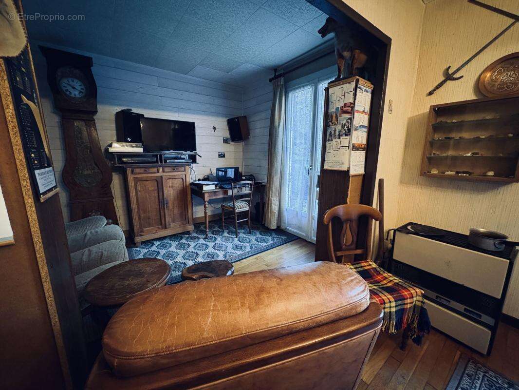 Maison à NANTIAT