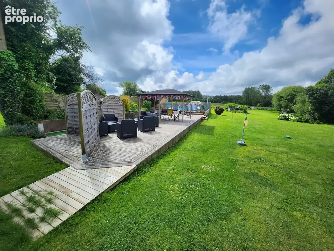 Magnifique propriete avec deux gites, piscine et dependances - photo 3