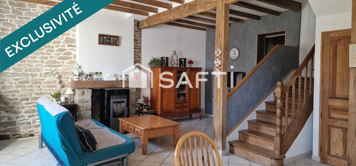 Photo 1 - Maison à SAINT-GOUENO