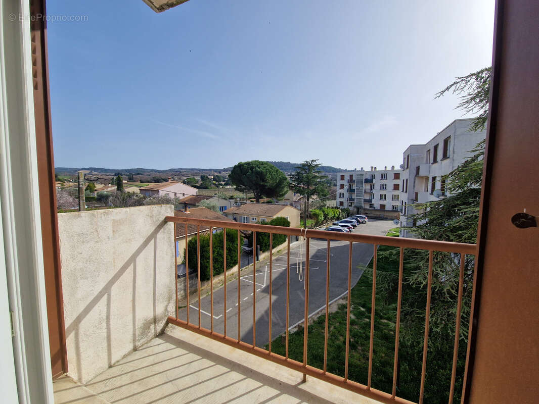 Appartement à VALREAS