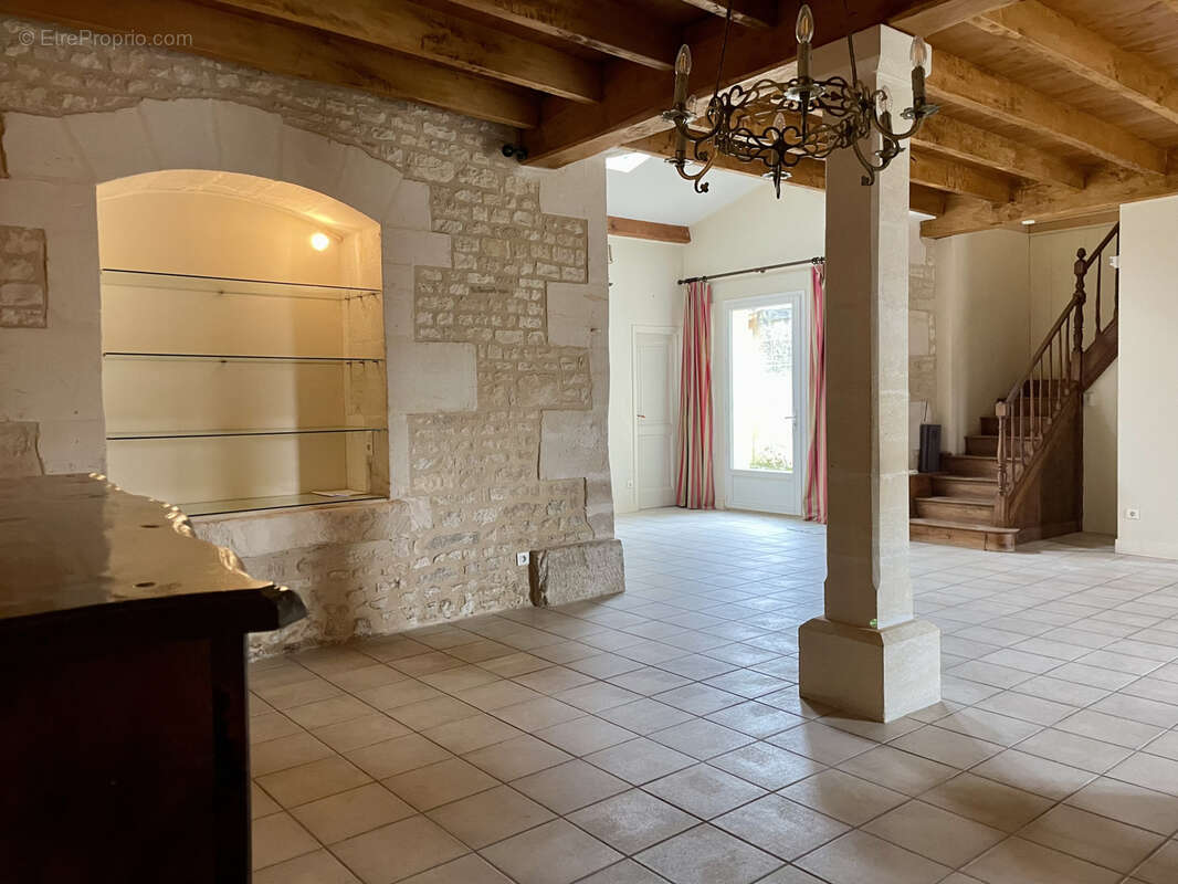 Maison à HIERSAC