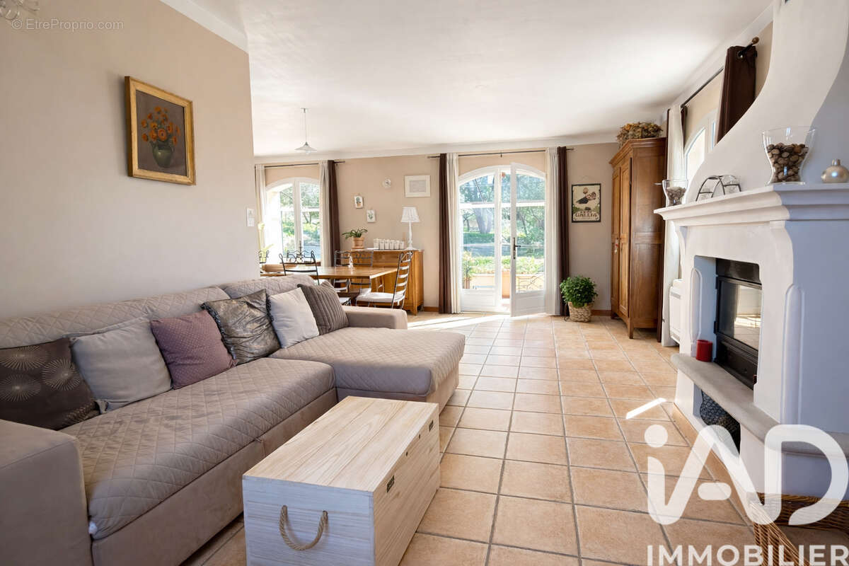 Photo 7 - Maison à PEYROLLES-EN-PROVENCE