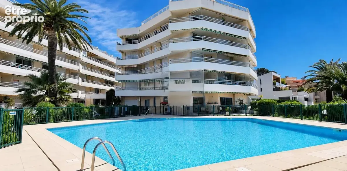 Saint raphael santa lucia appartement t3 parking - photo 2