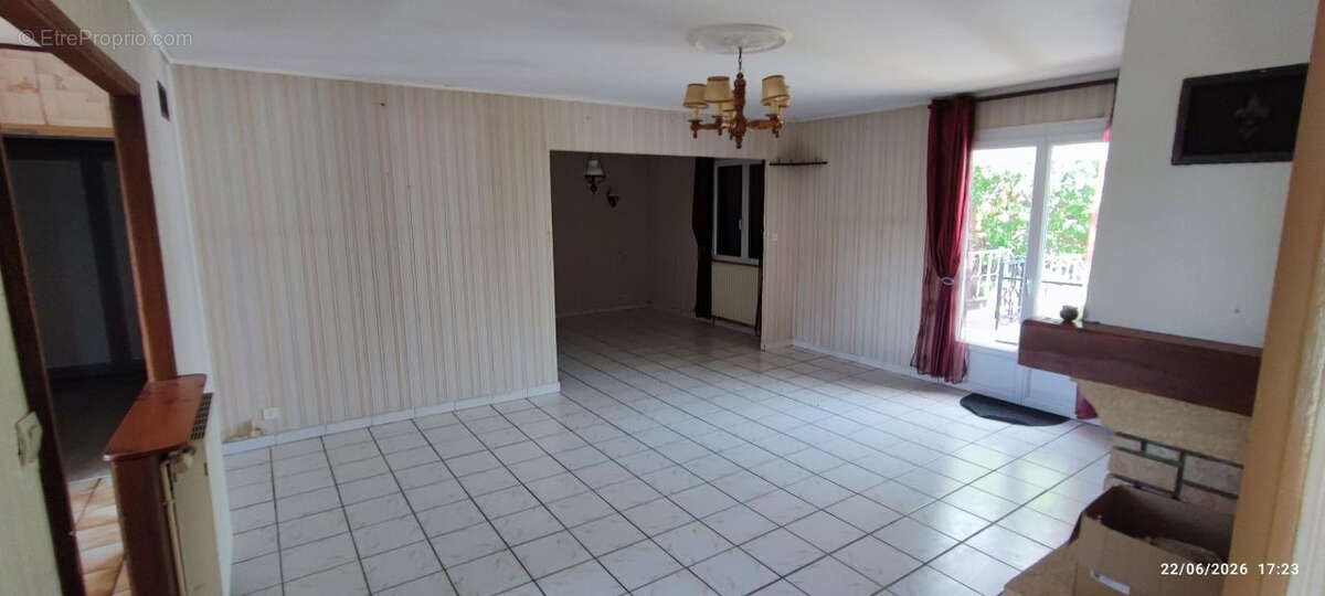 A saisir nord châtellerault dans résidence calme : beau pavillon plain-pied - photo 2