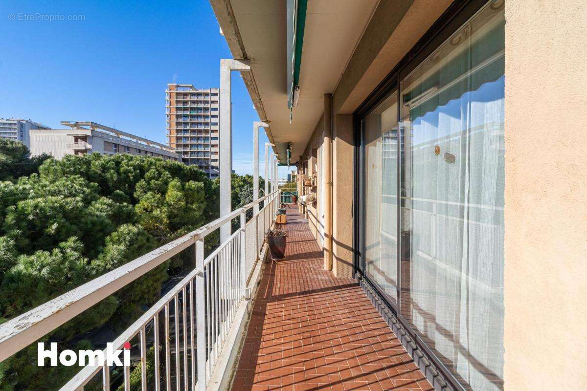 Appartement à MARSEILLE-9E