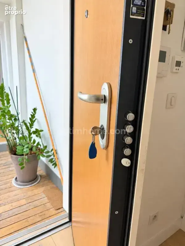 Annecy centre – appartement d’exception avec vue sur les toits et les montagnes - photo 23