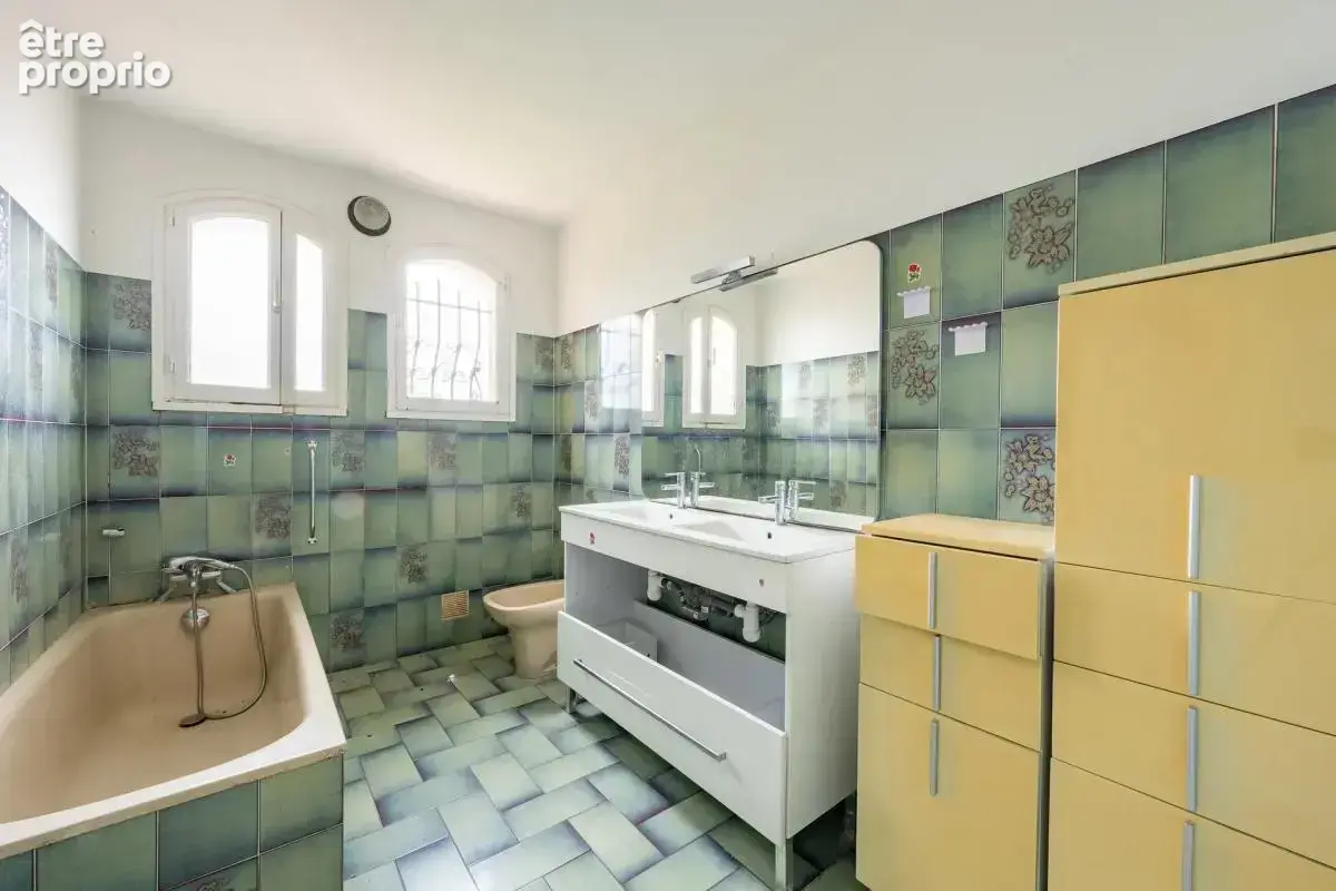 83370 saint aygulf - grand boucharel - maison a renover - 6 pièces - 4 chambres - vue mer - photo 13