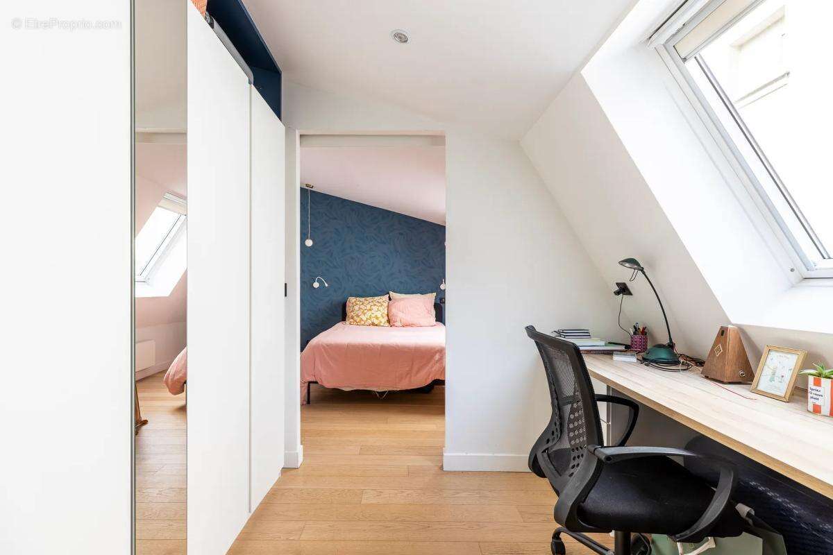 Maison rénovée 4 pièces de 85 m² Paris 19 - photo 9