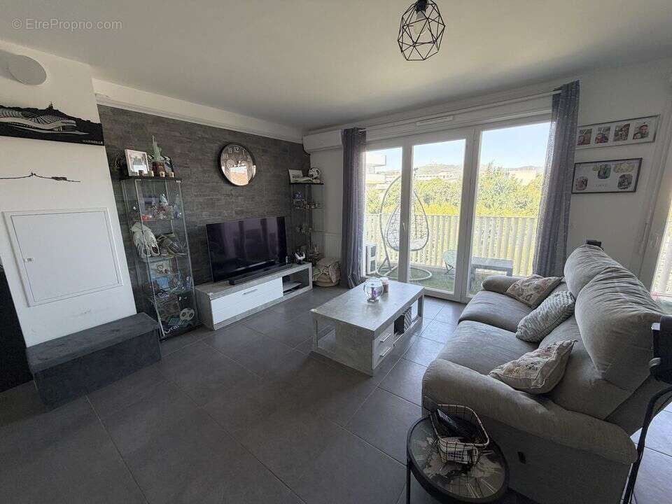 Appartement T3 a vendre - terrase - garage - parking - PMR -