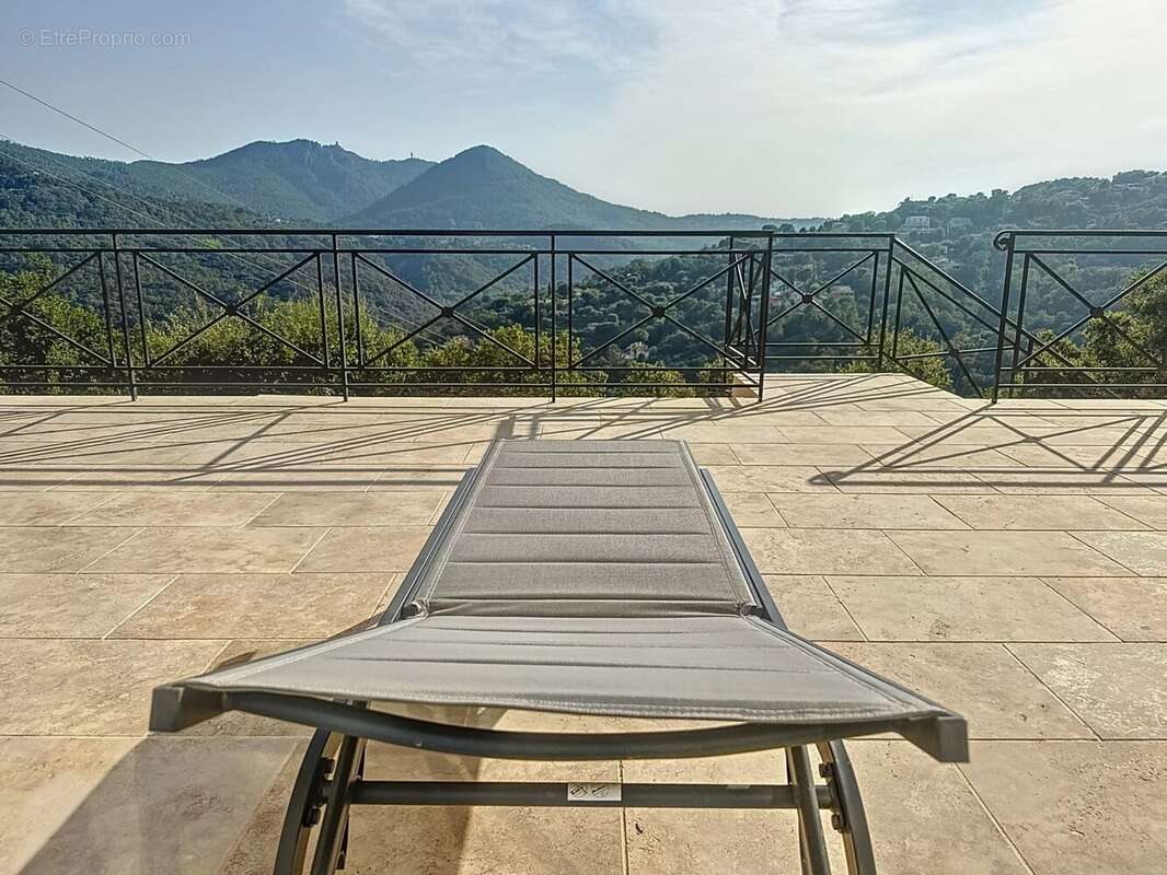 Maison à LES ADRETS-DE-L'ESTEREL
