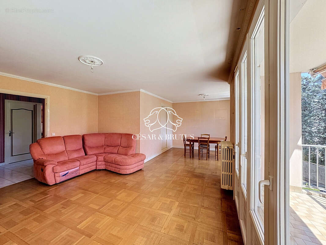 Appartement 75 m² à Lyon-8e  - photo 3
