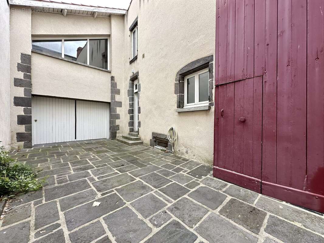 Maison 180 m² à Riom  - photo 6