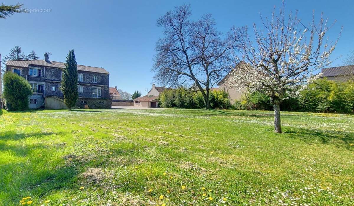 Dijon Est, Maison de caractère de 238 m², 4 chambres et terrain de 2857 m² - photo 25