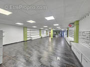 20251208_145914 - Commerce à REMIREMONT