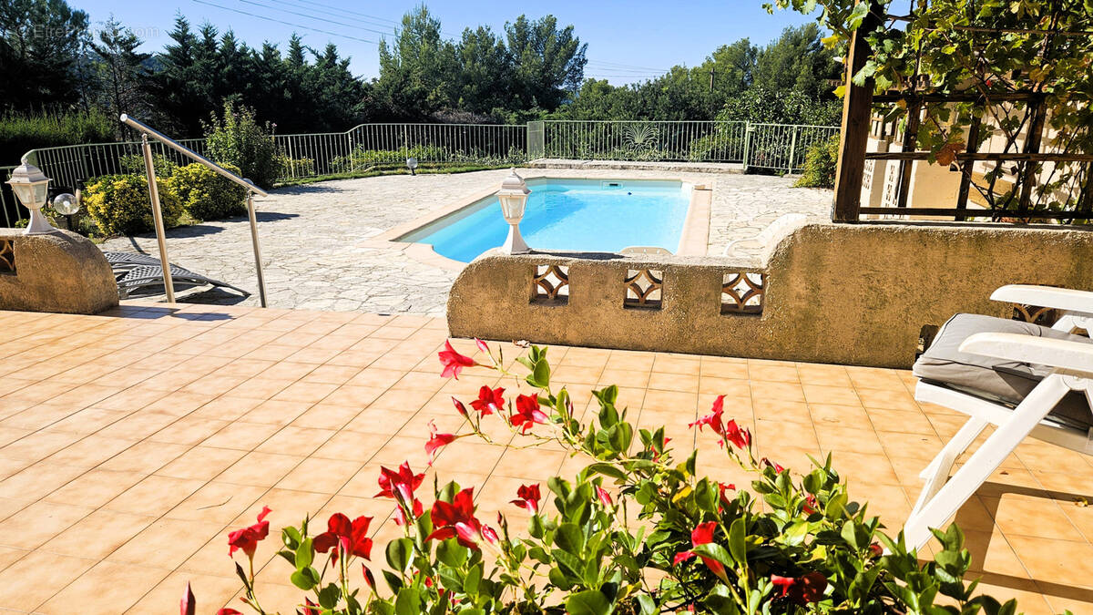 Maison à LA CADIERE-D'AZUR