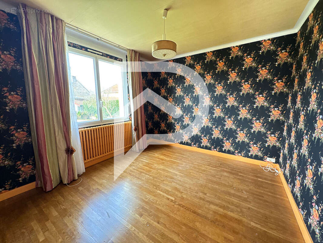 Maison à SEMOUTIERS-MONTSAON