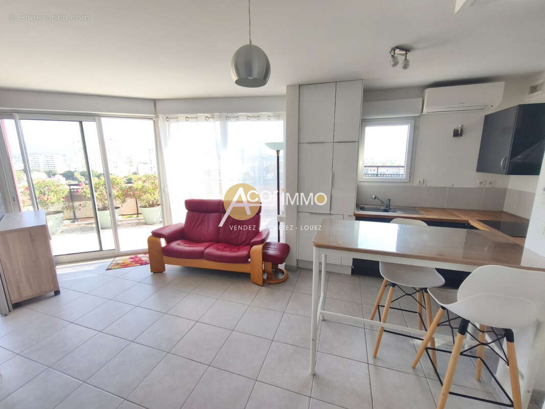 Chateaubanne - t2 toit terrasse + garage - photo 7