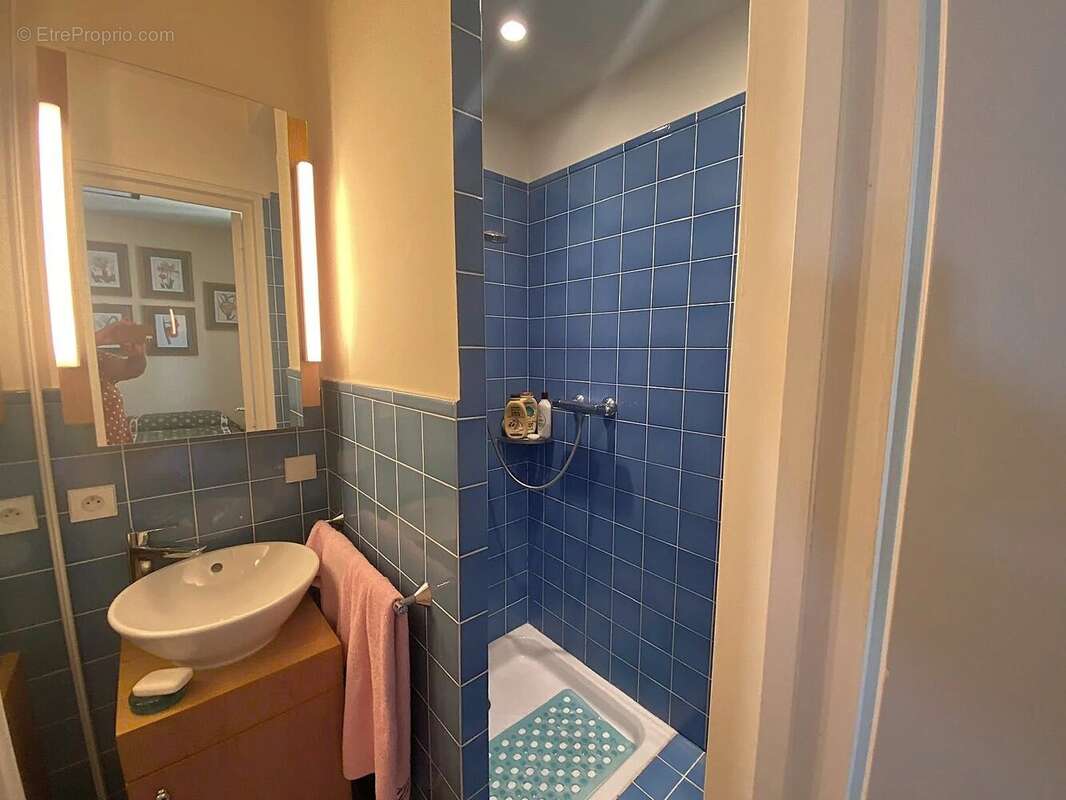 Appartement à VILLENEUVE-LOUBET