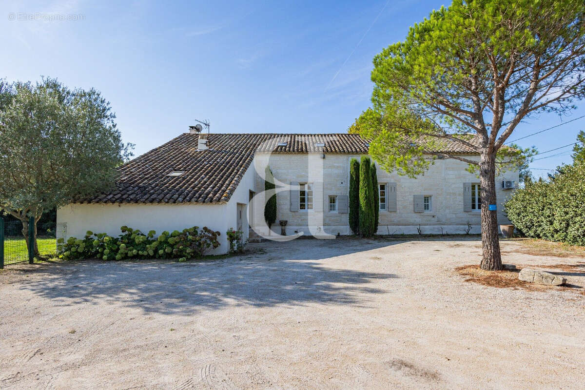 Maison à SAINT-REMY-DE-PROVENCE