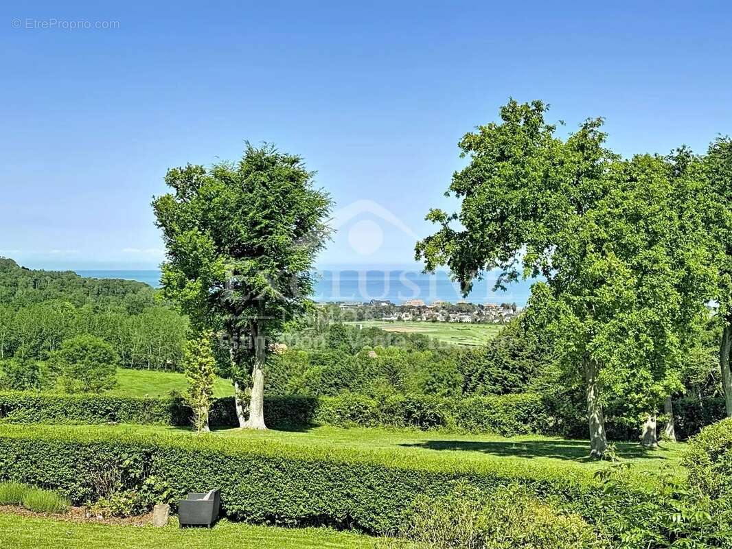 Appartement à TOURGEVILLE