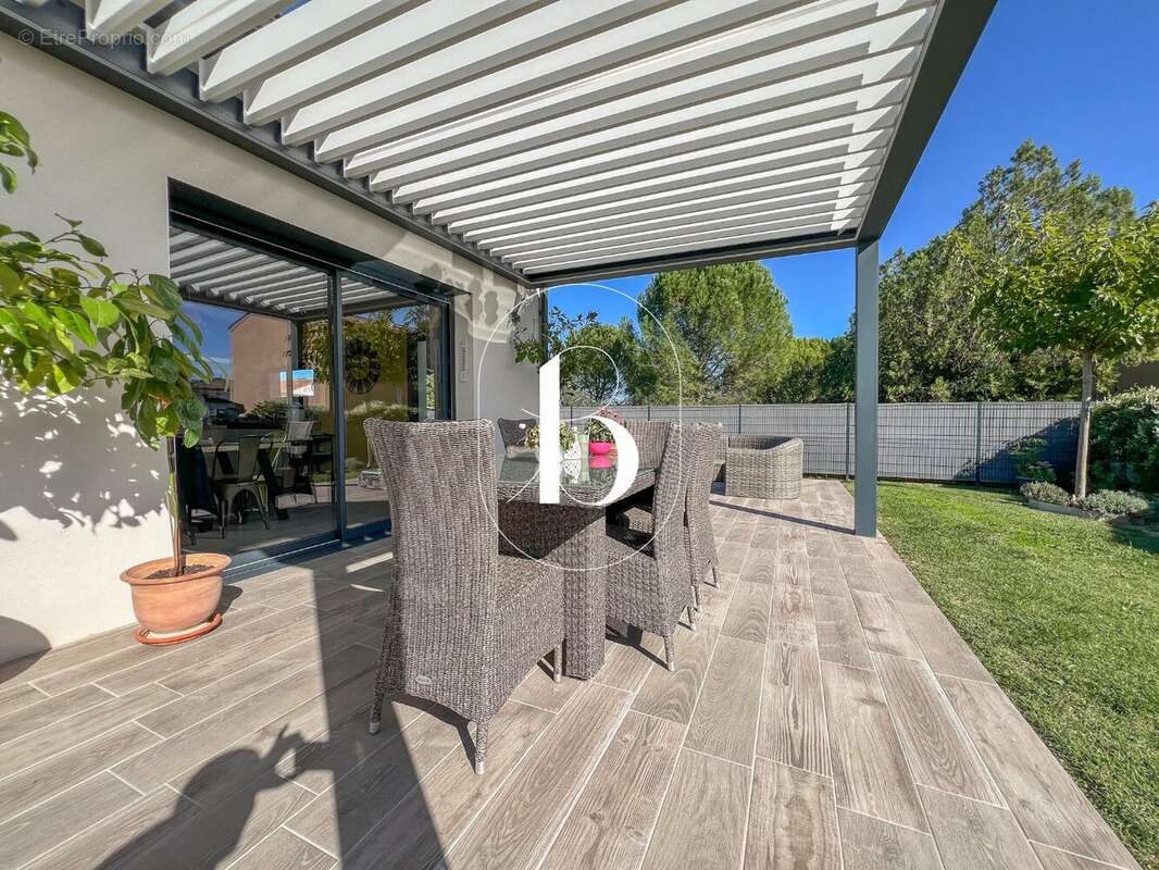 Maison à SAINT-PAULET-DE-CAISSON