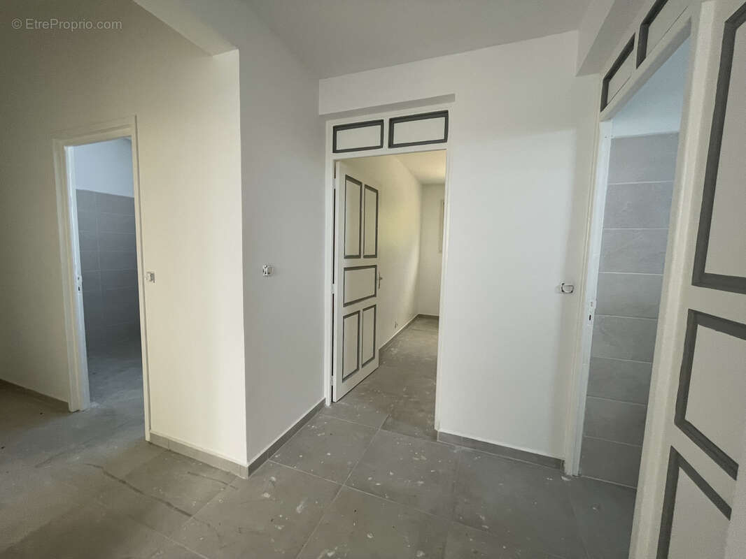 Maison à LES ABYMES