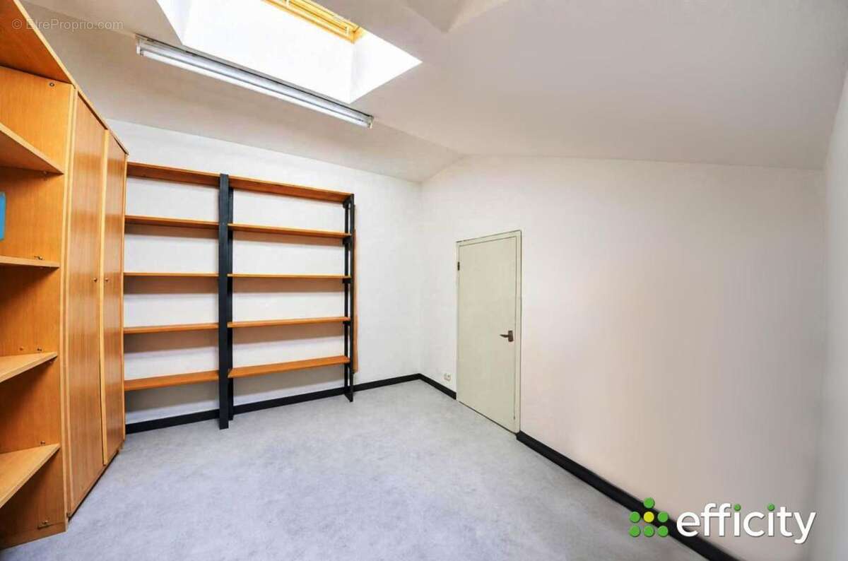 Maison 108 m² à Gennes  - photo 6