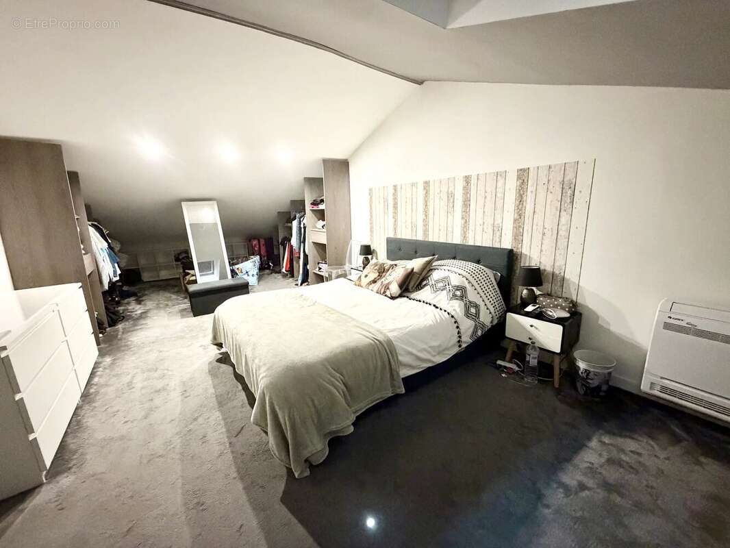 Pérignat-lès-Sarliève : Villa 174m², 4 chambres et spa balnéo - photo 14