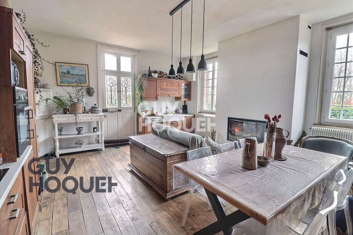 Maison à BERNAY