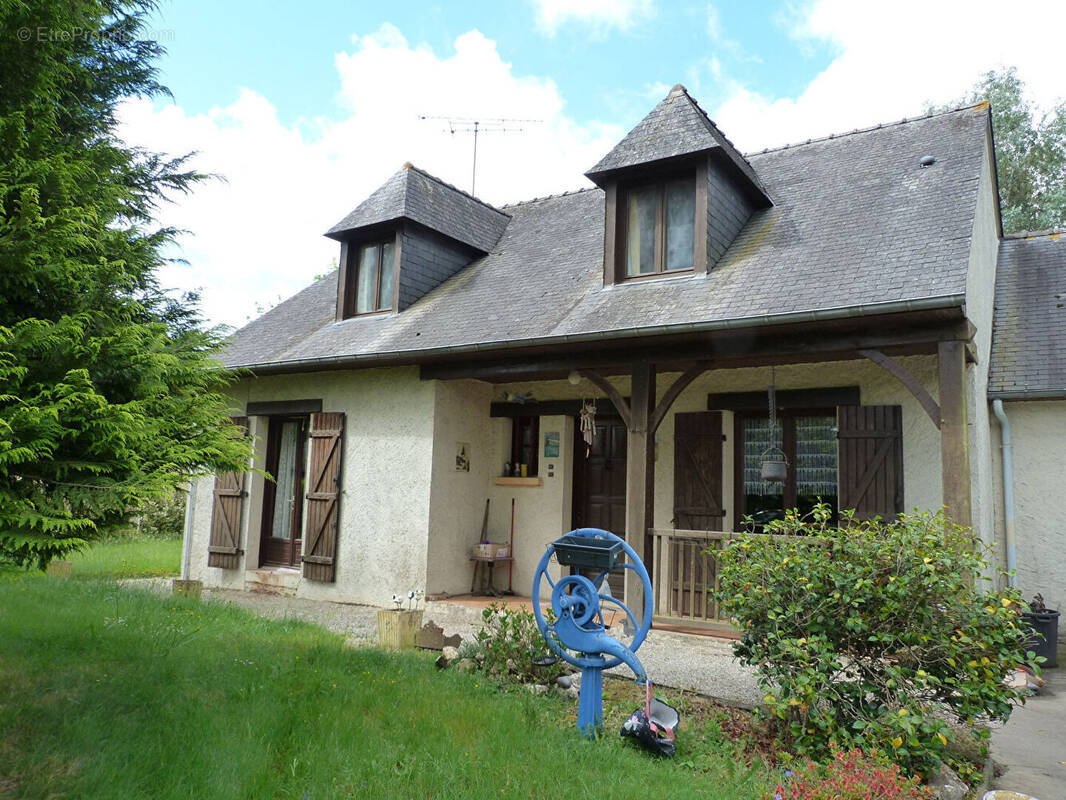 Maison à LAUBRIERES