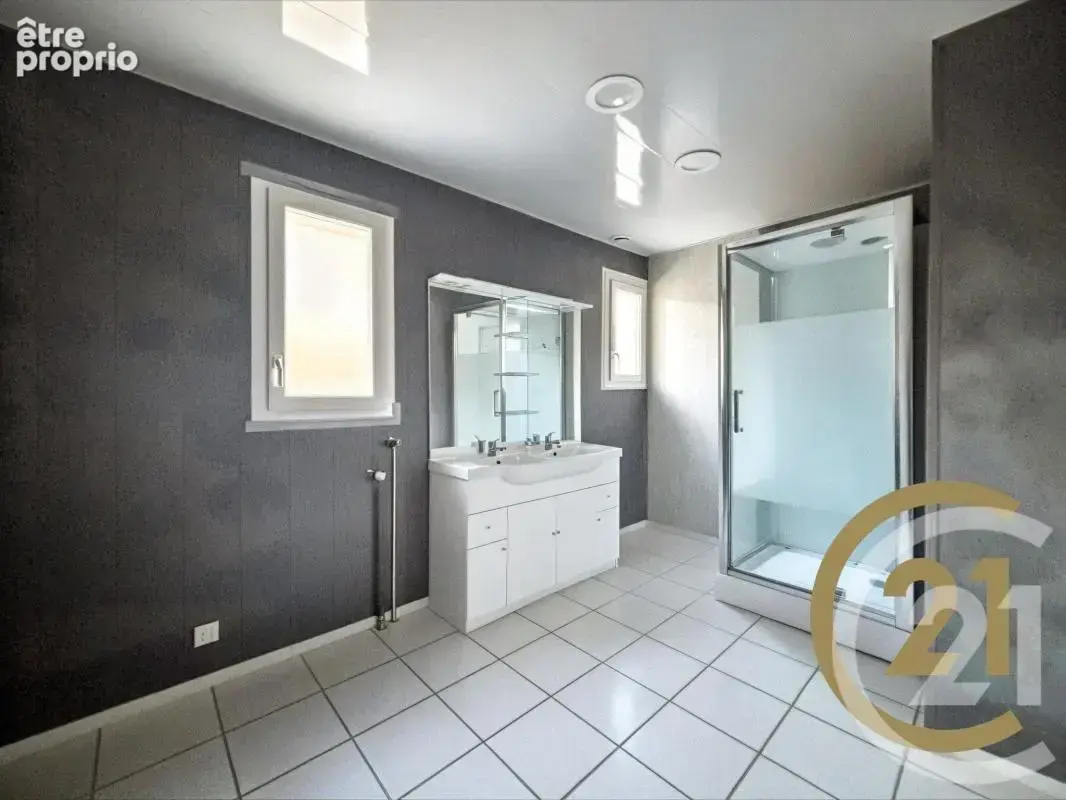 Appartement 5 pièces 90 m² à vendre à Echalas (69700) - photo 4