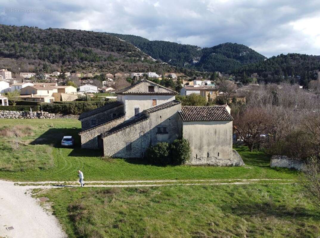 Ancien corps de ferme à rénover, fort potentiel d'aménagement - photo 7