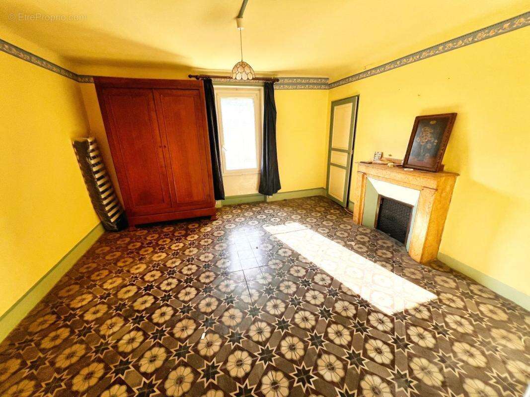 Maison à BIZE-MINERVOIS