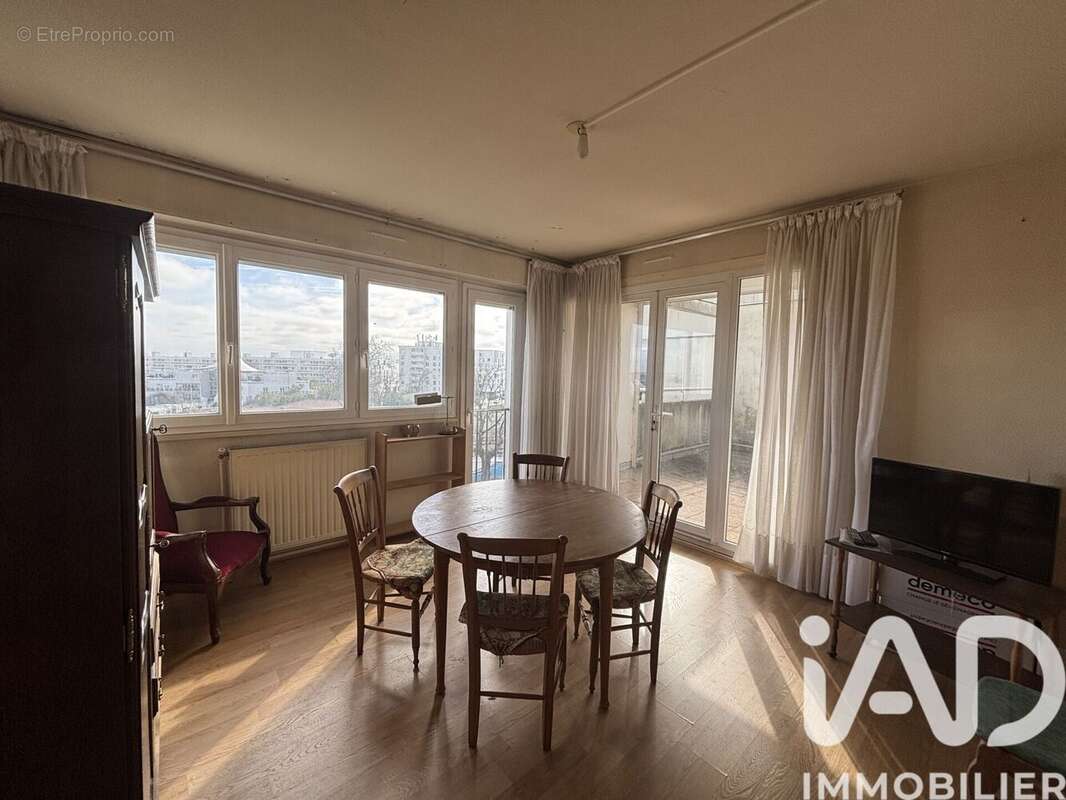 Photo 2 - Appartement à LE BOUSCAT
