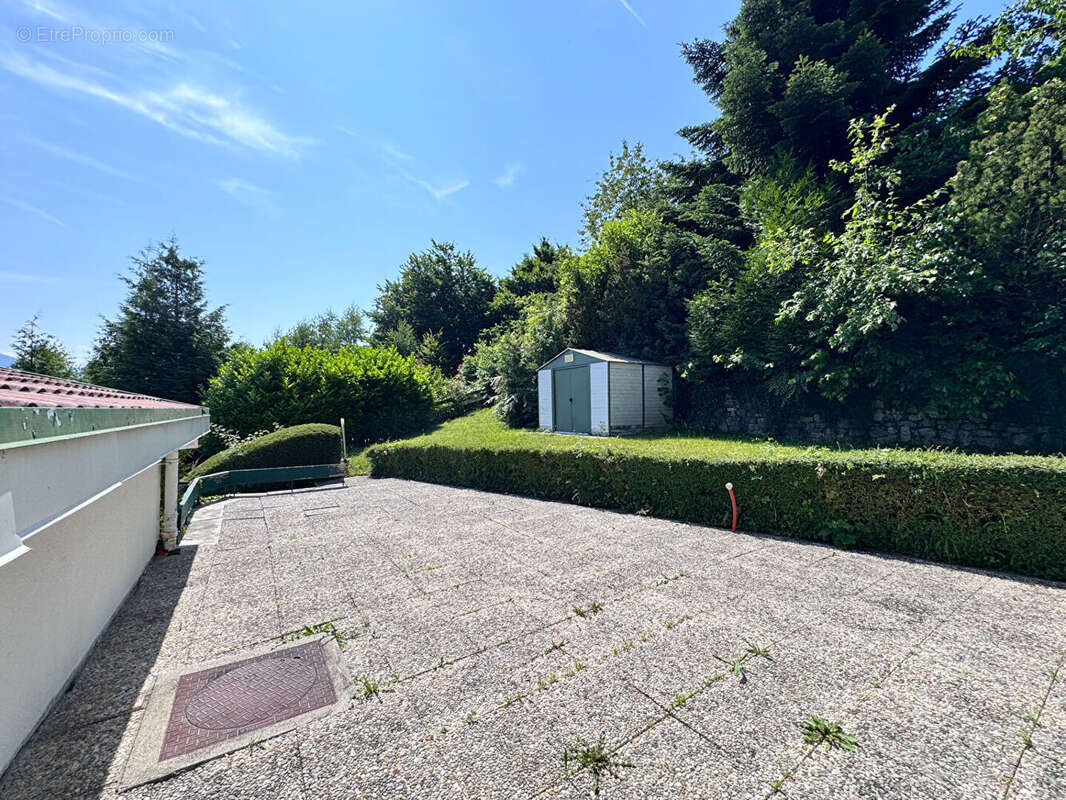 Maison à VETRAZ-MONTHOUX