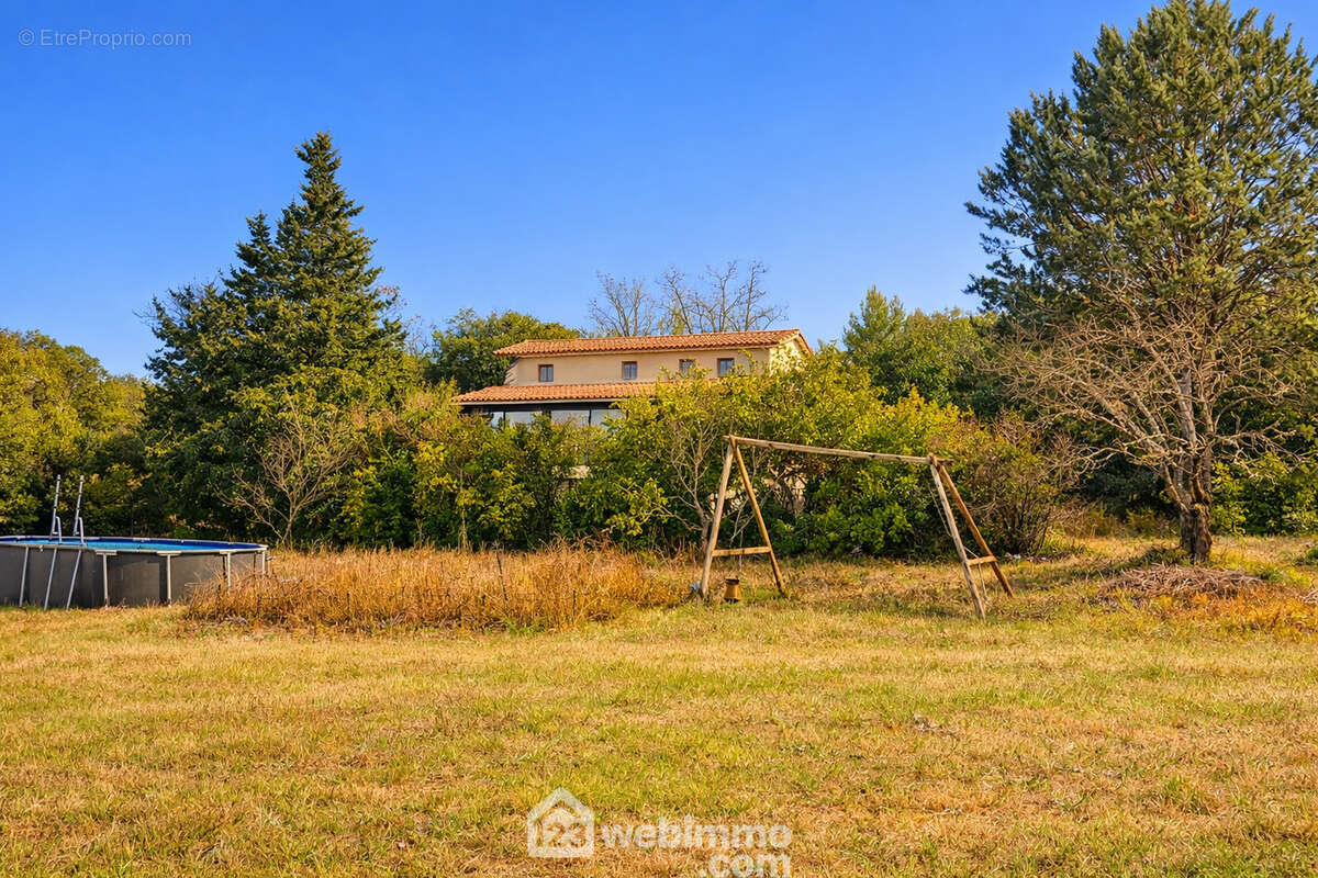 Maison à FLASSANS-SUR-ISSOLE