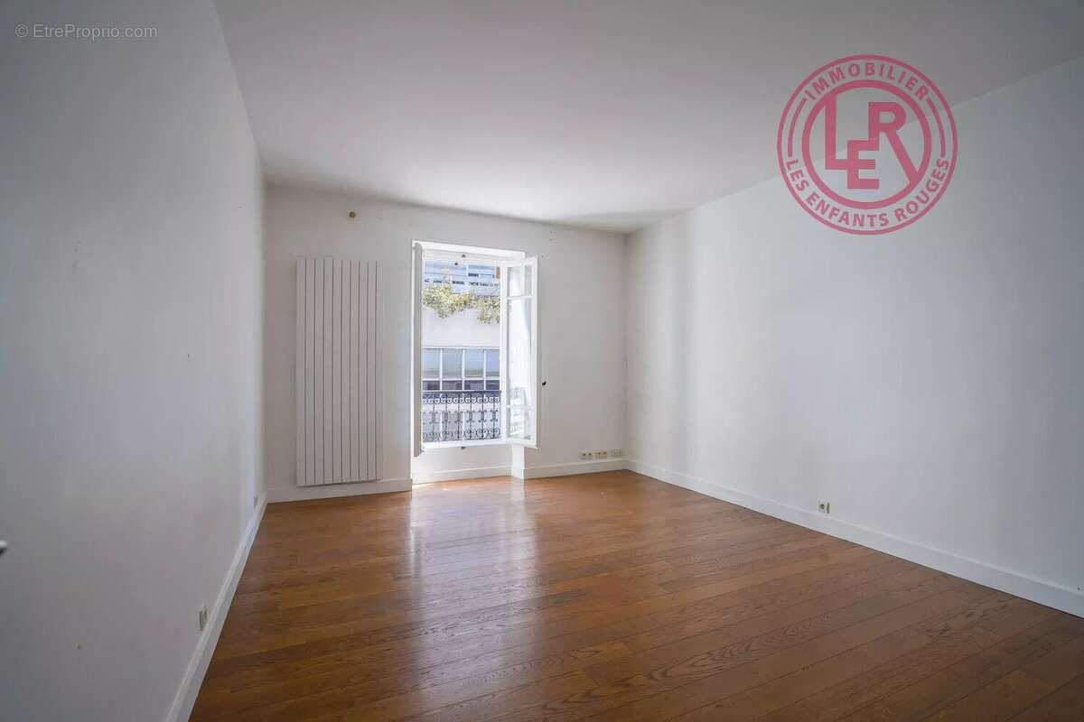 Appartement à PARIS-11E
