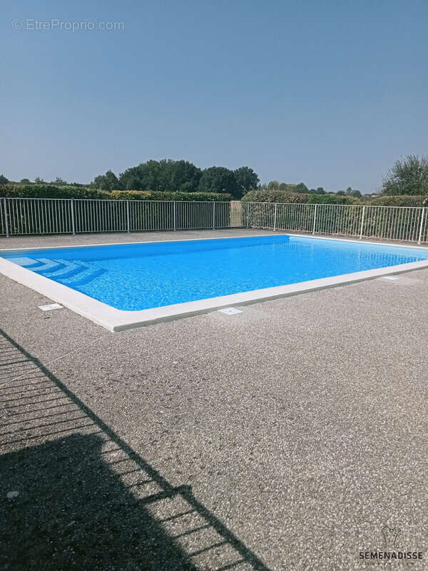 Appartement à SAINT-SULPICE