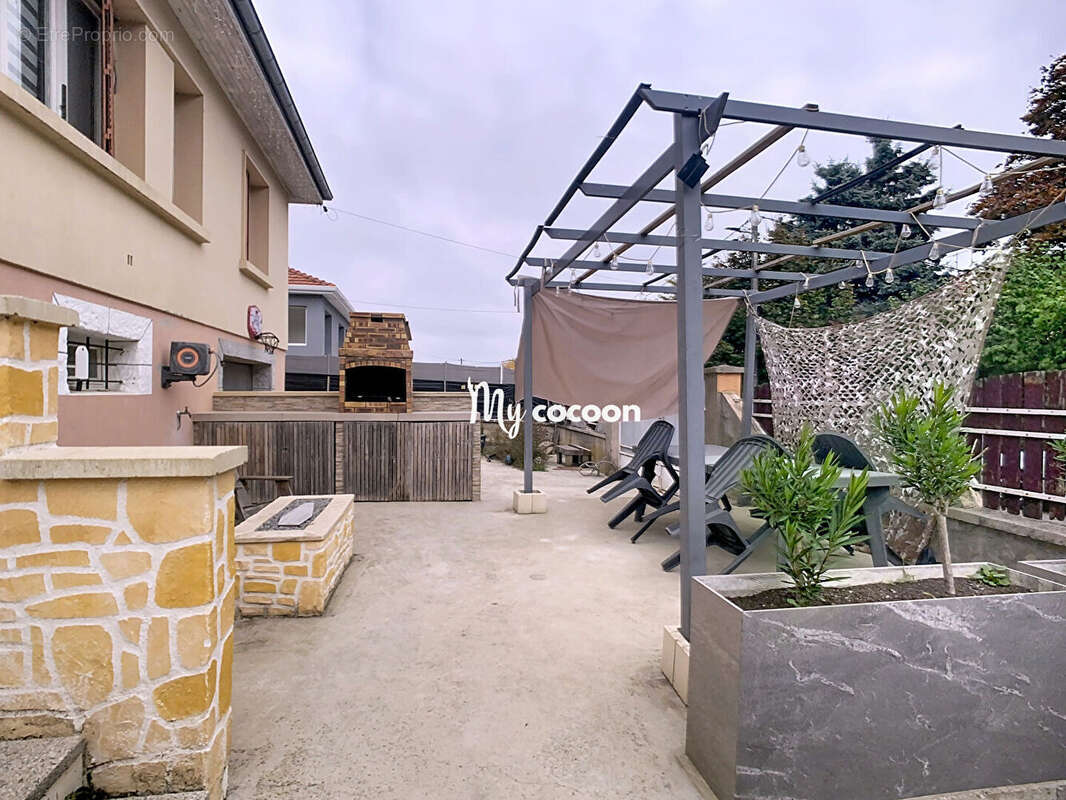 Maison à TIGNIEU-JAMEYZIEU