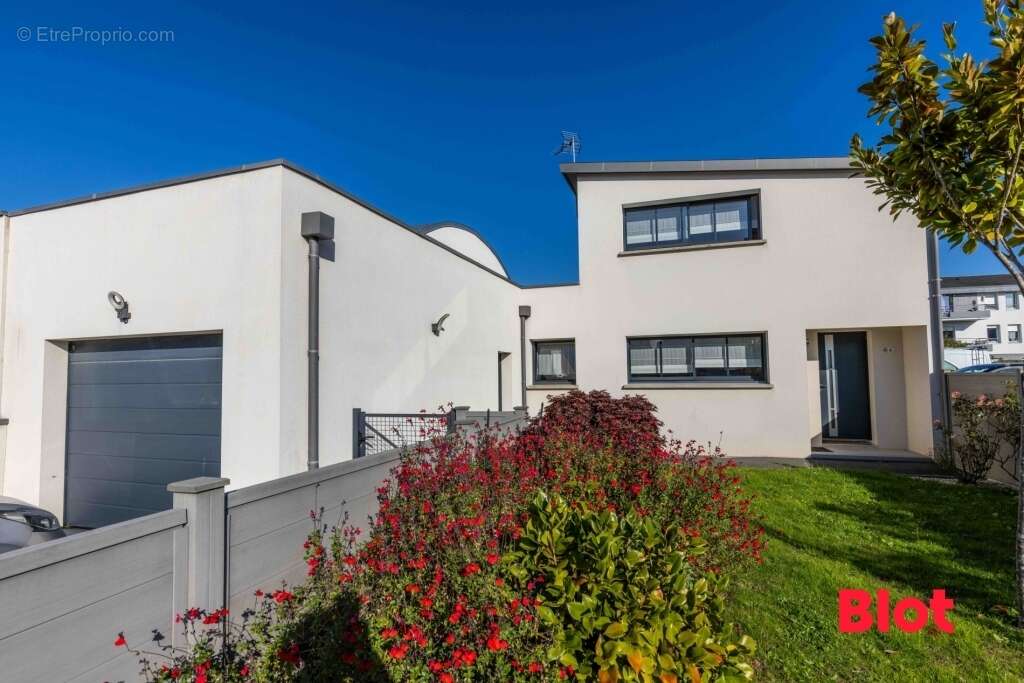 Maison à LA MEZIERE