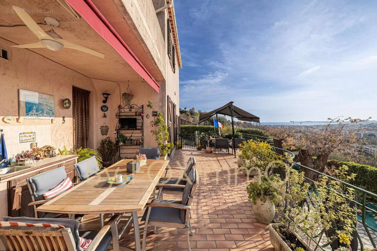 Maison à CAGNES-SUR-MER