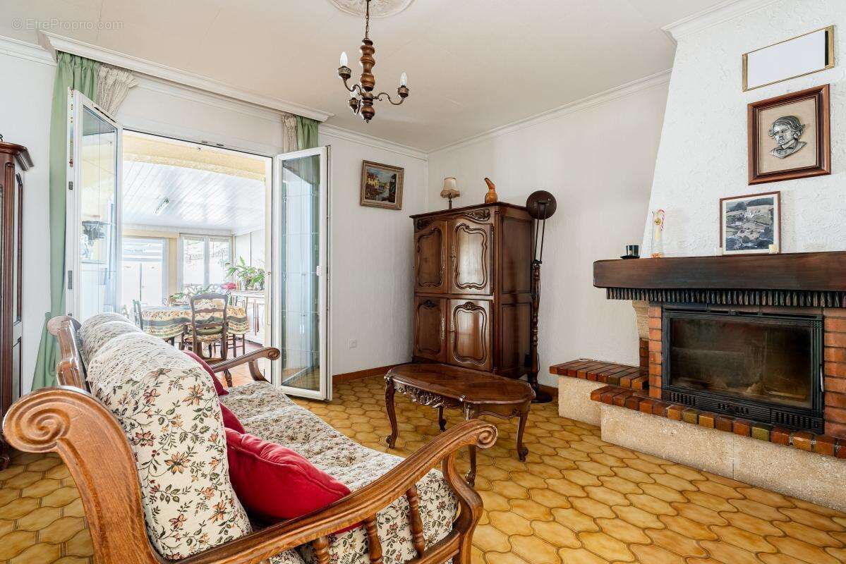 Maison à LA VALETTE-DU-VAR