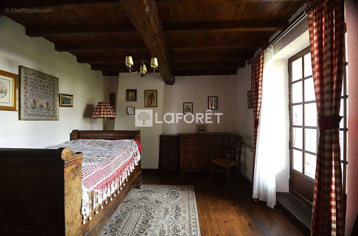 Maison à BOURG-SAINT-CHRISTOPHE