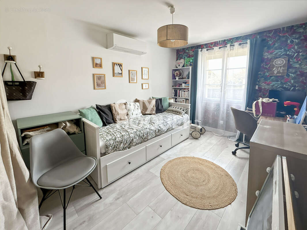 Maison à FONTENAY-TRESIGNY